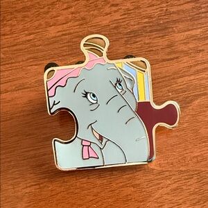 Disney Limited Edition Mrs. Jumbo Puzzle Piece Pin - Pink and Gray